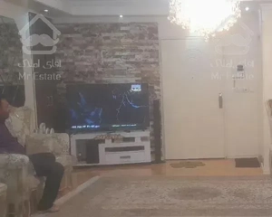 ۸۱.۸۰مترطرشت/۵ساله/فول/نزدیک دانشگاه شریف