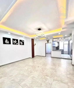 ۵۴متر۱۰مترحیاط اختصاصی/نما تراورتن/فول امکانات+سند