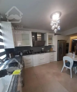 آپارتمان ۲۵۰ متری/نیاوران/تک واحدی