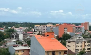 واحد اپارتمان١٢۵متری و ٢۵٠متری(مرکزشهر)