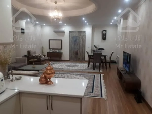 ۱۰۲ متر ۲ خواب / بسیار خوش نقشه / ۲ ساله / دو کله نور / حیاط سرسبز و مشجر