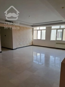 ۸۵  متر سالن پرده خور فول امکانات بیمه