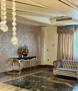 نیاوران گلسنگ ۲۰۰متر چشم انداز شهر،،رو به باغ