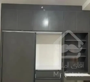 دانشگاه ۱۴۰ متر طبقه ۳ و۱ نوساز جنوبی تک واحد