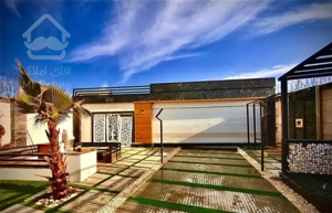 ویلایی دربست ۲۵۰ متر زیربنا / پشت حاشیه وکیل آباد