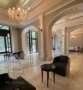 کامرانیه شمالی 160متر 3خواب 2پارکینگ تراس‌چیدمان