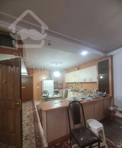 آپارتمان ۱۳۰متری تک واحدی  هشت بهشت شرقی