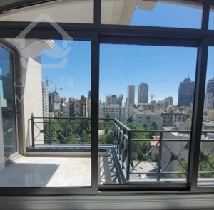 فروش یک واحد آپارتمان ۲۱۰ متری بی‌نظیر