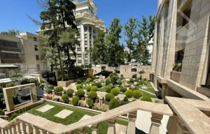 195 متر فرمانیه