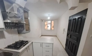 اجاره آپارتمان ۳۰ متری ۱ خوابه طبقه ۲ در جی