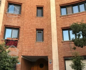 آپارتمان ۹۰ متری دو خوابه محدوده بلوار اندرزگو