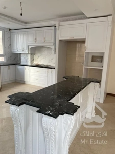 رهن کامل آپارتمان ۹۲ متری، چهارباغ غربی