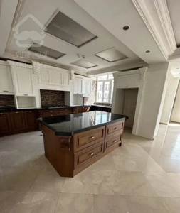 محمودیه / ۱۸۰ متر ۳ خواب / طبقه آخر / بدون مشابه