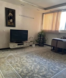 آپارتمان ۱۱۱ متری ۳ طرف نور تاپ لوکیشن خانه اصفهان