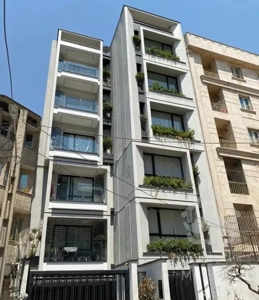 ۱۰۰ متر لوکس ترین واحد تاپ لوکیشن