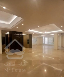فروش آپارتمان ۲۷۰ متری بازسازی شده فرمانیه