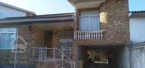 ویلا ۲۸۵ متر زمین ..۱۴۰ متر بنا نیم پیلوت