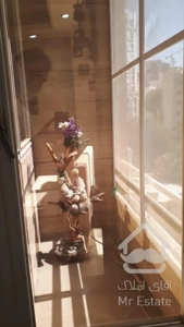 خوش نقشه وغرق درنور داراباد ۸۳ متر ۲ پارکینگ