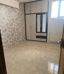 اوایل پیروزی ۱۵۰ متری،سه‌خوابه،تک‌واحد