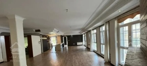 ۲۴۵ متر/ ۵ اتاق/۳ پارکینگ مجاور هم