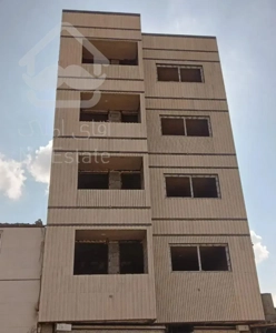 فروش۴واحد مسکونی ویک قطعه زمین شهر کیان