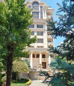 نیاوران/۲۰۰متر۳ خواب/برج بنام/ویو مشجر/دسترسی آسان