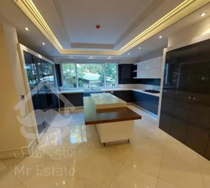 370متر 4خواب لابی لوکس با ویو چشم نواز