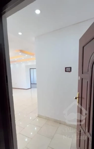 ۸۰ متری فول کلیدنخورده پارکینگ مسقف