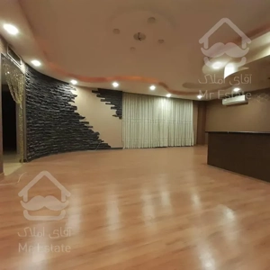 ۱۲۰ متری فول امکانات