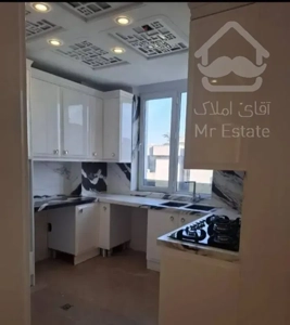 ۱۴۵ متر ۳ خوابه نوساز با دو پارکینگ سندی