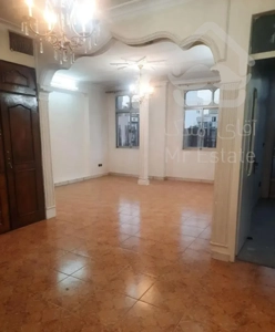 ۱۱۰ متر ۲ خوابه طبقه ۲ در امامیاری