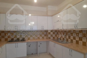 اپارتمان 100متری شهرک اندیشه شخصی ساز