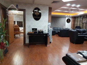 ۱۰۰ متر تاپ لوکیشن اداری