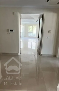 آپارتمان ۳۰۰ متری