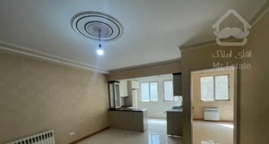 ۵۵ متر / فول امکانات / ۸ واحدی / اول جنوبی