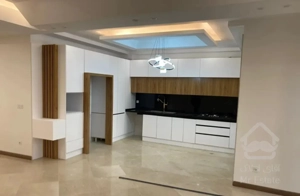 ۵۸ متر با پارکینگ انباری