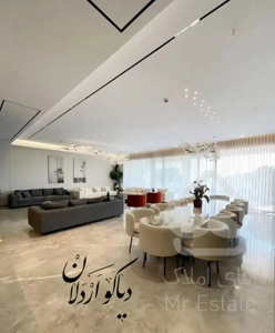 ۲۷۰ متر خانه+۳۰ متر تراس/ بدون مشرف