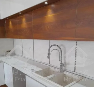 آپارتمان ۱۲۶ متری/طبقه دوم/شریف/الهیه غرب