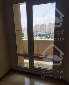 اپارتمان۱۰۵متری  در شهرک باقری واقع در منطقه۲۲