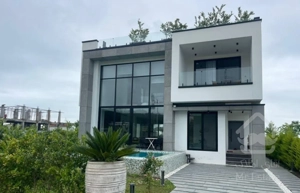 فروش ویلا 450 متری استخردار شهرک مهرگان رویان