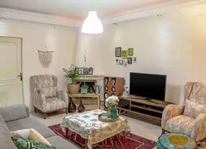 همکف از دو واحد130متری حیاط پارکینگ کولر برخیابون