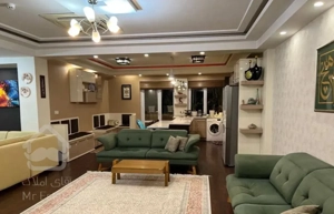 اپارتمان ۱۱۰ متری شیک و تمیز ویلایی لوکیشن تاپ