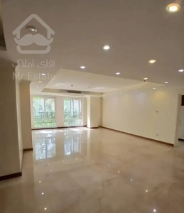 آپارتمان 160متری / سه خواب/دو پارکینگ/تخلیه/دیباجی