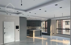 شهرک غرب ۱۵۰متر نوساز تک واحد ۴پارکینگ