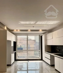 ۱۱۰متر۳خواب/نوساز/فول/خیابان یگانه/۲نبش