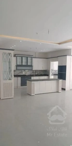 آپارتمان ۲۴۰ متر ، اوایل دانش آموز ، صفر تک واحدی