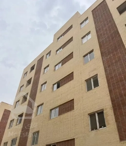 اپارتمان اسمان ازادشهر صفر