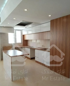 اجاره آپارتمان نوساز طبقه آخر ( آبشار تهران )