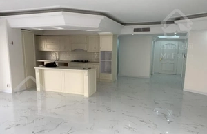 ٥طبقه دو واحدی استخر وسونا لابی سه نبش نور