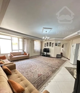 ۹۲ متر / گلبرگ / معنایی فراتر از روشنایی